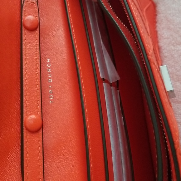 New Tory Burch Fleming Soft Chain Wallet - Picture 11 of 14